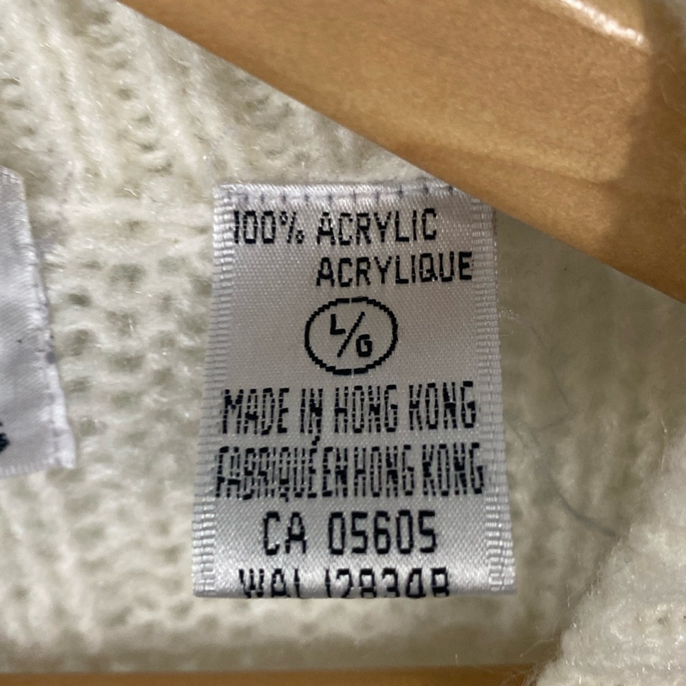 Vintage Here’s a Hug Cream Cable Knit Cardigan button front size Large - Picture 13 of 13